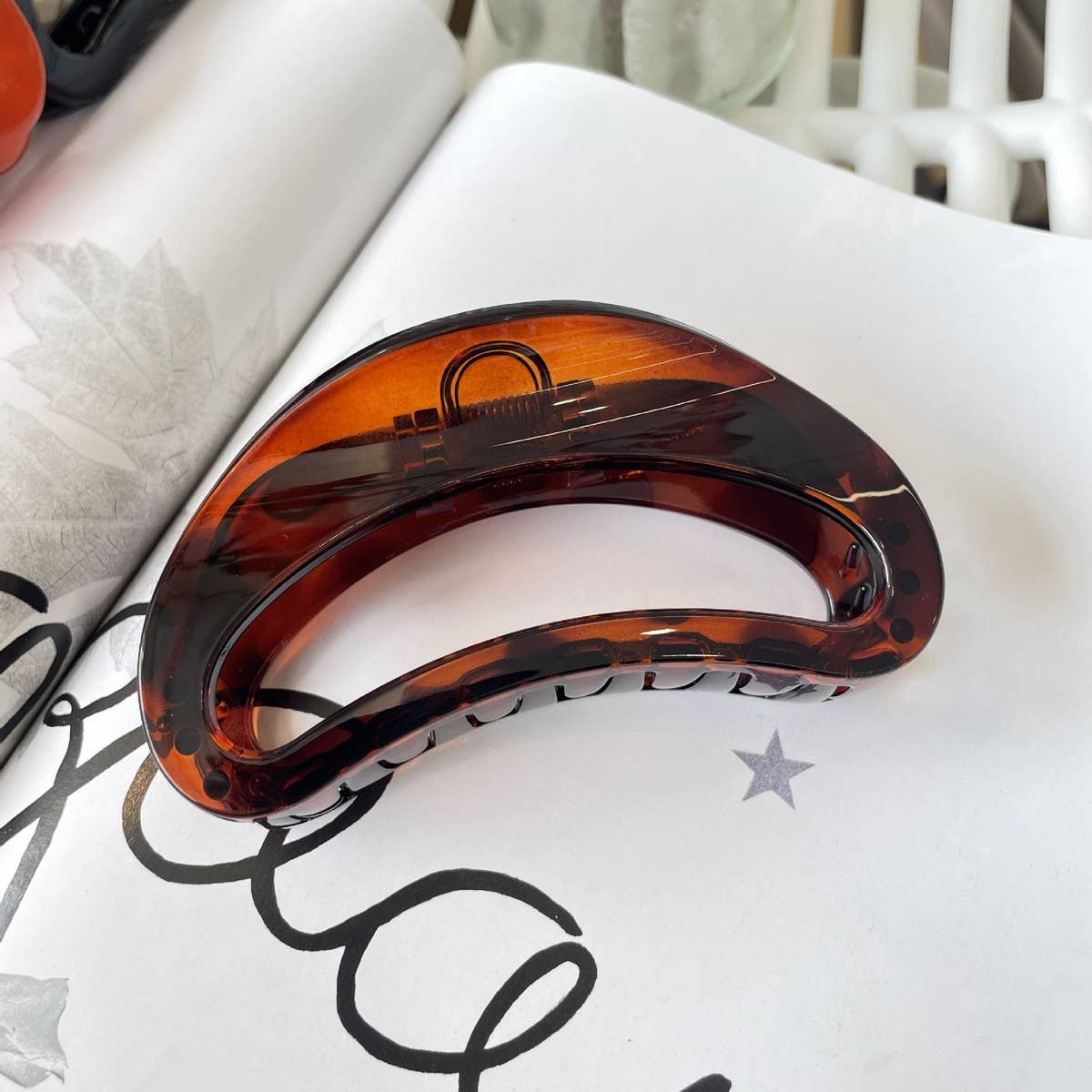 Elegant Claw Clip