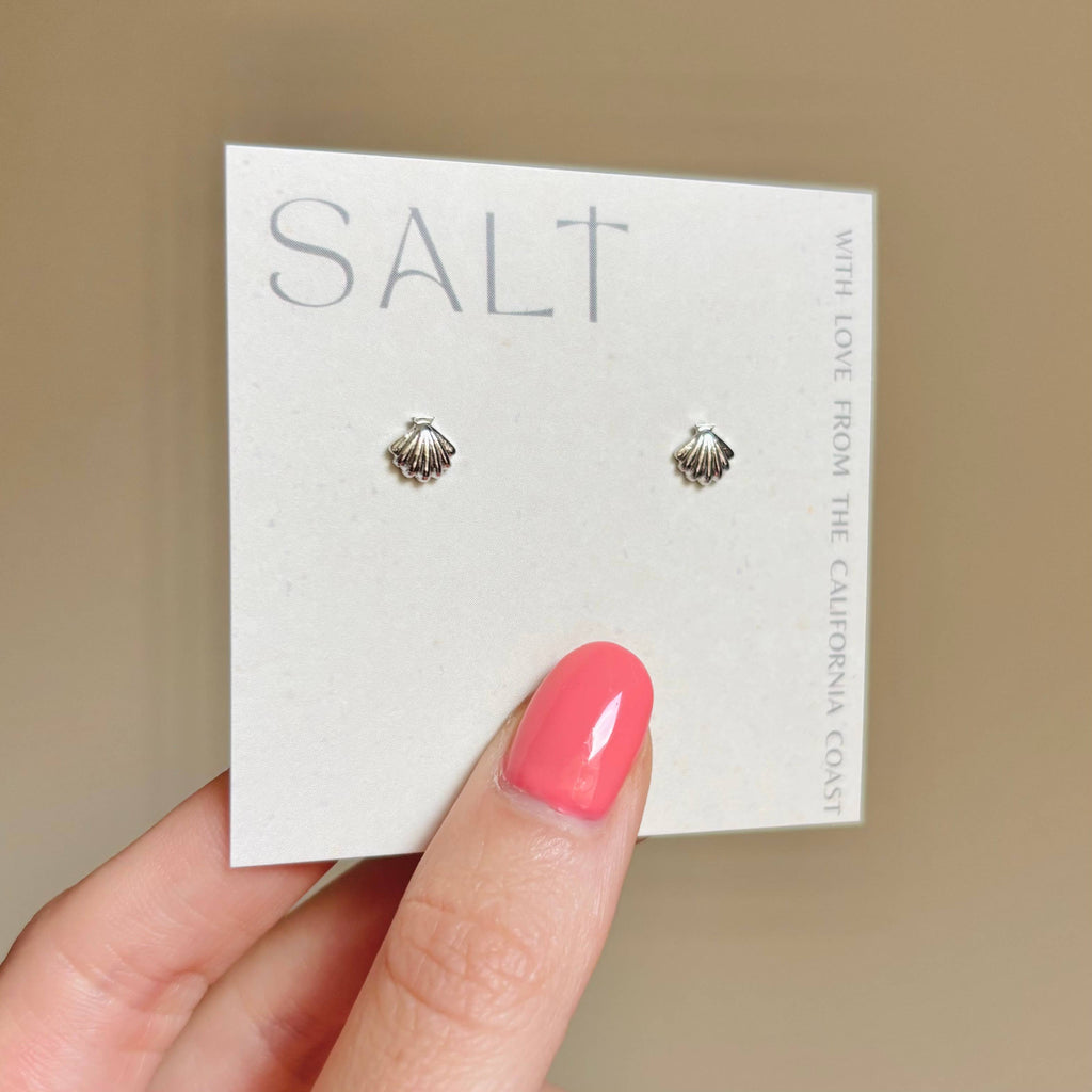 SEASHELL STUDS | silver | dainty shell stud earrings