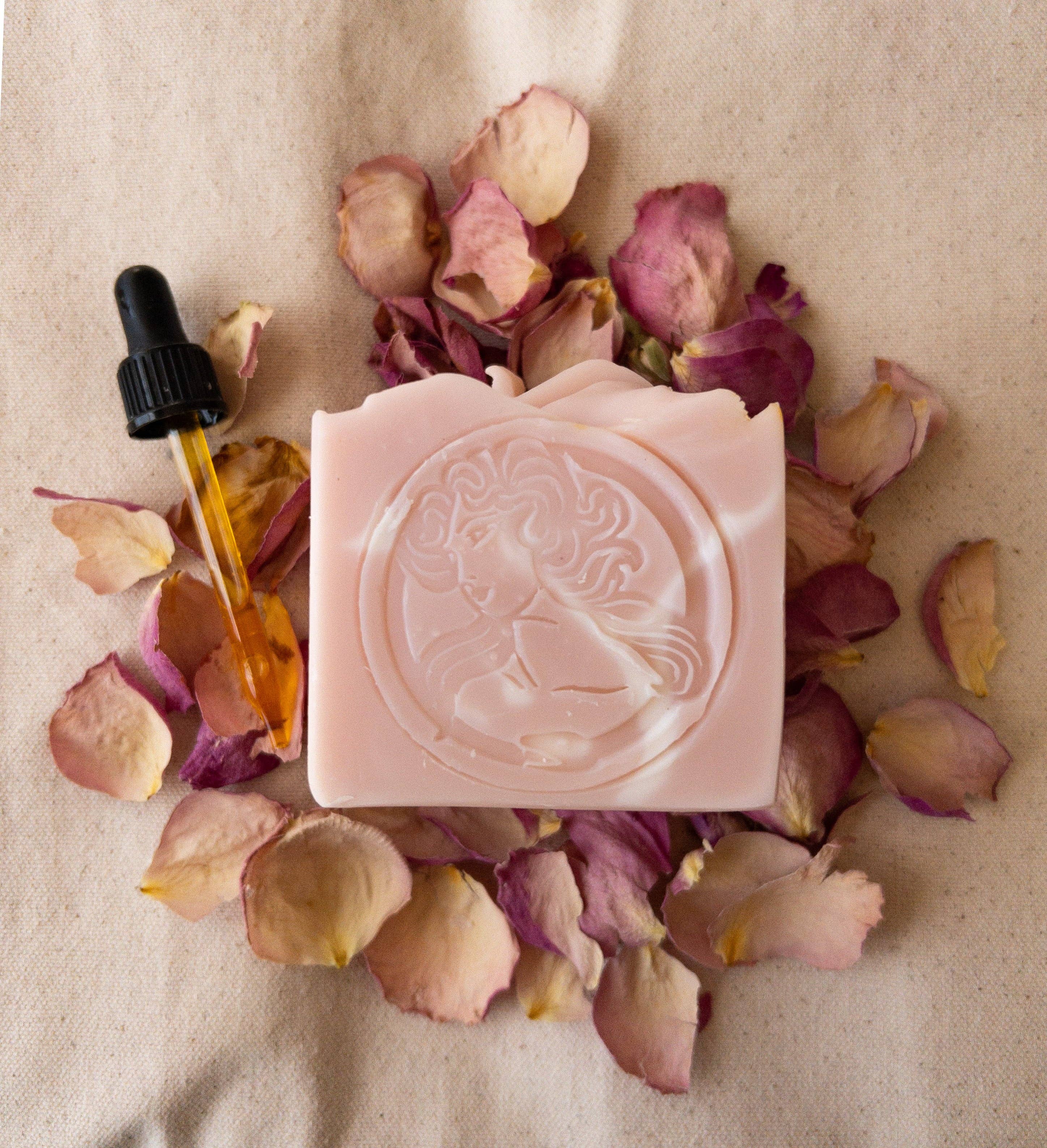 Rosa Rosehip & Geranium Signature Handcrafted Palm Oil Free Soap
