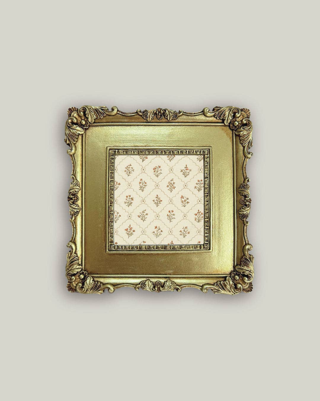Scroll Edge Photo Frame